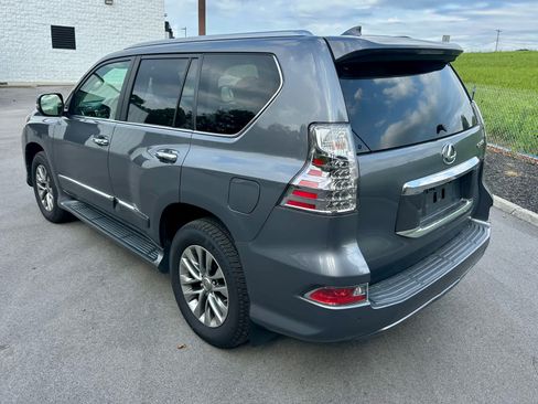 Used 2017 Lexus GX 460 Luxury w/ Preferred Accessory Package AWD/4WD image 7