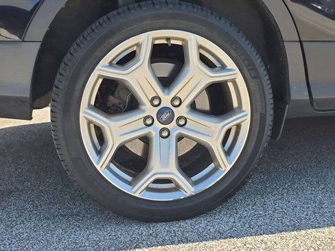 Used 2019 Ford Escape Titanium AWD/4WD image 7