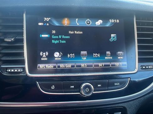 Used 2019 Buick Encore Essence FWD image 22