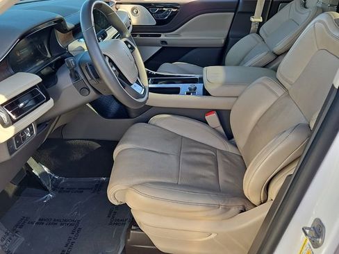 Used 2020 Lincoln Aviator Reserve w/ Equipment Group 201A image 11