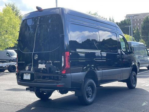 New 2025 Mercedes-Benz Sprinter 2500 image 9