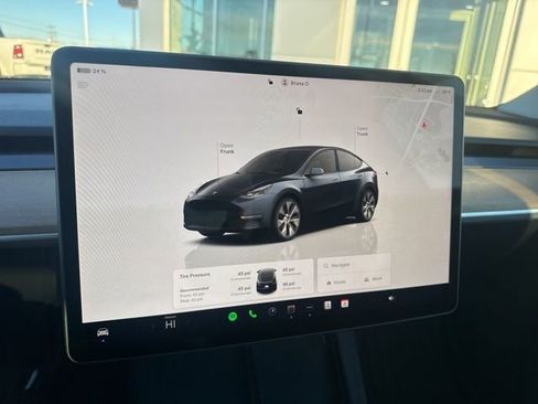 Used 2024 Tesla Model Y Long Range image 8