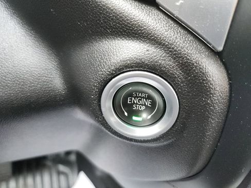 Used 2022 GMC Sierra 2500 SLE w/ SLE Value Package; image 23