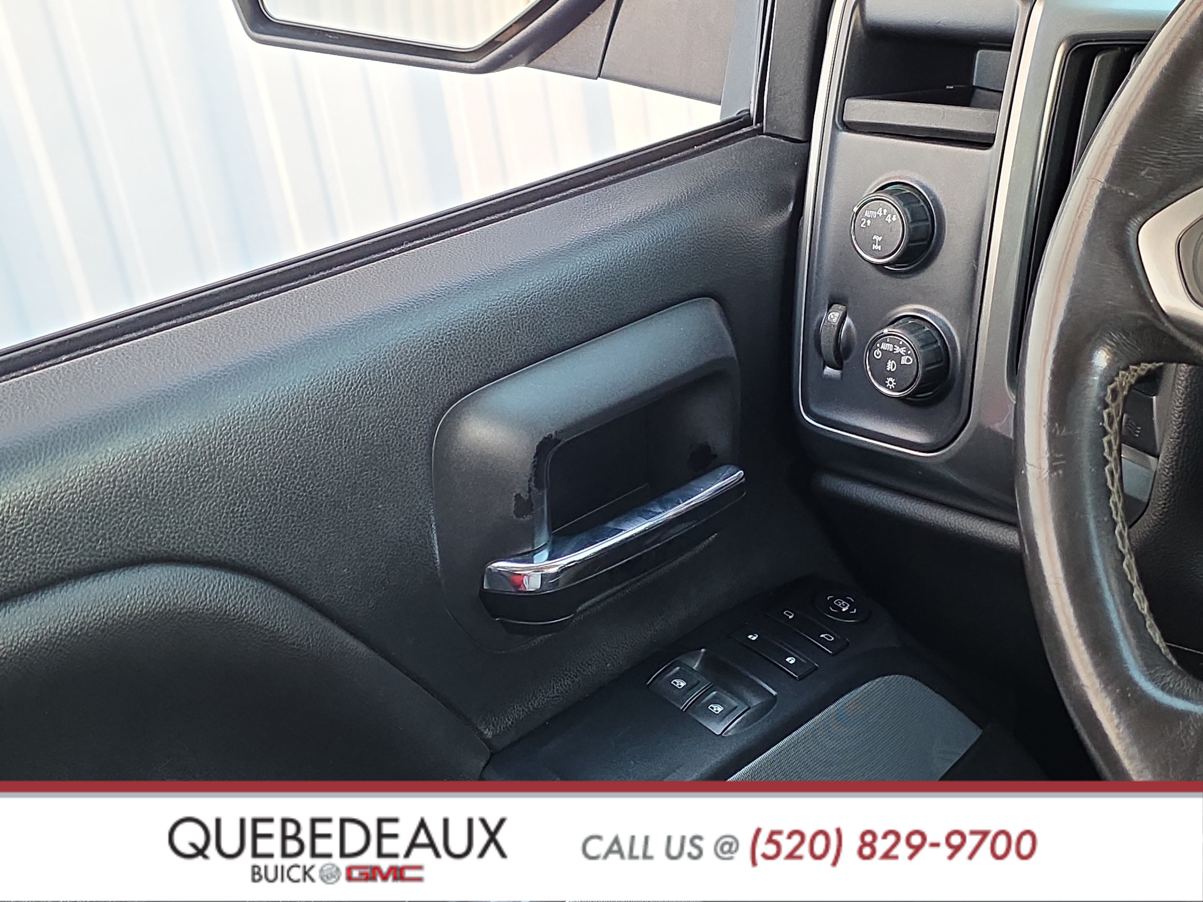 Used 2018 Chevrolet Silverado 1500 LT w/ LT Convenience Package AWD/4WD image 17