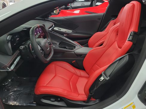 Used 2023 Chevrolet Corvette Stingray Coupe w/ 1LT RWD image 12