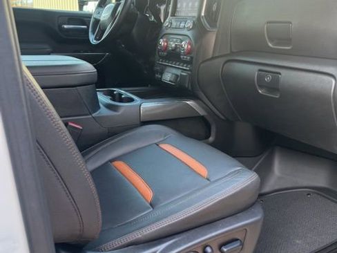 Used 2023 GMC Sierra 2500 AT4 w/ AT4 Premium Plus Package image 10