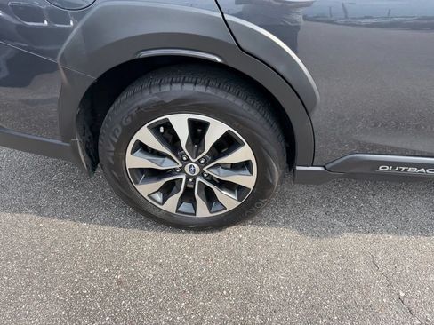 Used 2023 Subaru Outback Touring AWD/4WD image 5