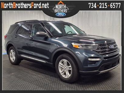 Certified 2023 Ford Explorer XLT w/ Equipment Group 202A