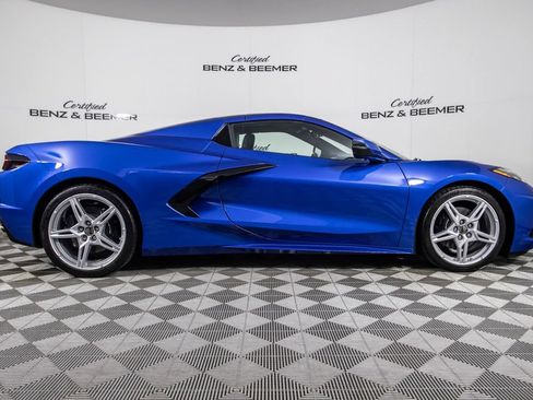 Used 2020 Chevrolet Corvette Stingray Convertible w/ 1LT RWD image 3