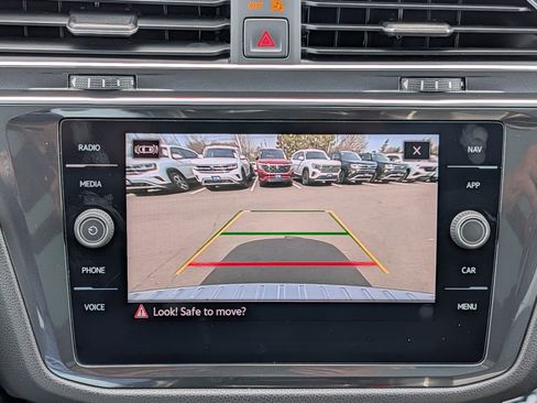 Certified 2022 Volkswagen Tiguan SEL R-Line AWD/4WD image 33