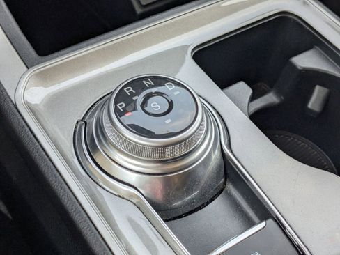 Used 2024 Ford Edge SEL image 45