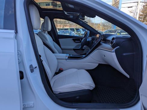 Used 2024 Mercedes-Benz C 300 4MATIC Sedan image 32