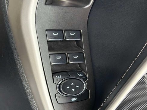 Used 2023 Ford Explorer XLT w/ Equipment Group 202A AWD/4WD image 21