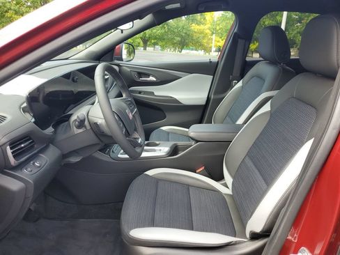 Used 2024 Buick Envista Preferred w/ Convenience I Package FWD image 5