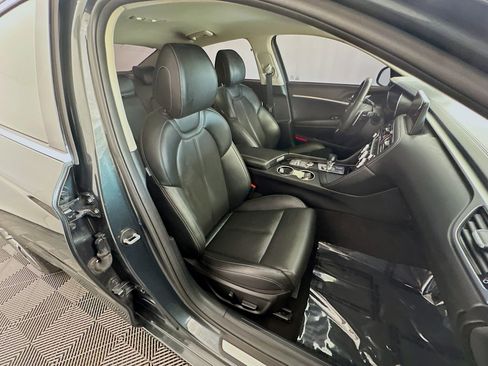 Used 2023 Genesis G70 2.0T RWD image 28