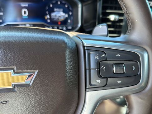 Used 2025 Chevrolet Silverado 1500 LTZ AWD/4WD image 23