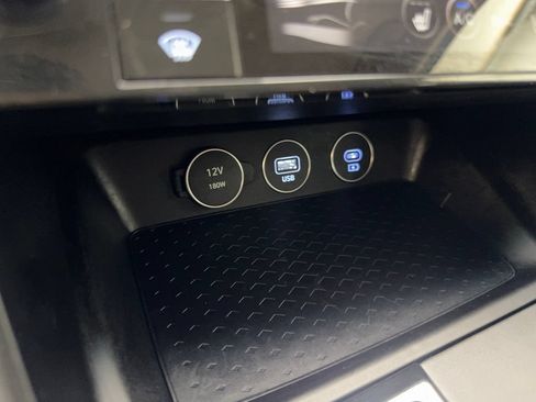 Used 2026 Genesis G70 2.5T RWD image 67