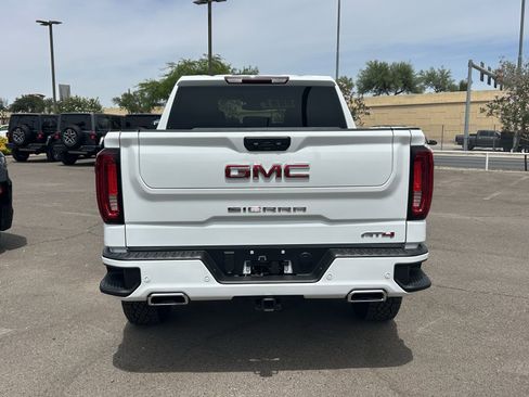 Certified 2025 GMC Sierra 1500 AT4 AWD/4WD image 4