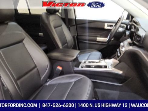 Used 2023 Ford Explorer XLT w/ Equipment Group 202A AWD/4WD image 15