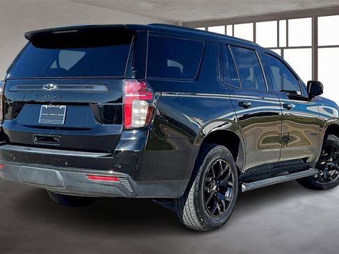 Used 2022 Chevrolet Tahoe Z71 w/ Luxury Package image 2
