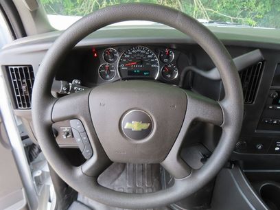 New 2024 Chevrolet Express 3500 Work Van w/ Power Convenience Package