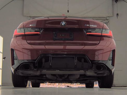 Used 2025 BMW M340i xDrive AWD/4WD image 4