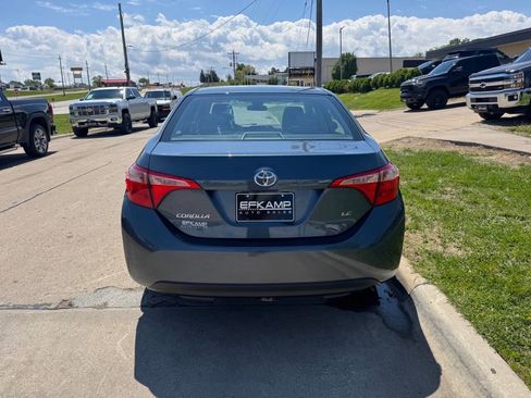 Used 2018 Toyota Corolla LE FWD image 6