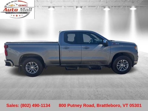 Used 2023 Chevrolet Silverado 1500 LT w/ Z71 Off-Road Package AWD/4WD image 8