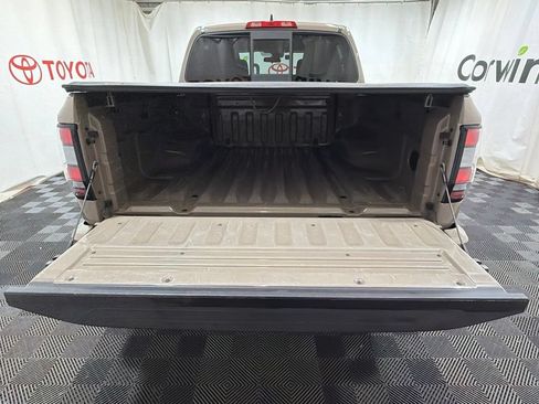 Used 2022 Nissan Frontier PRO-4X w/ Technology Package AWD/4WD image 15
