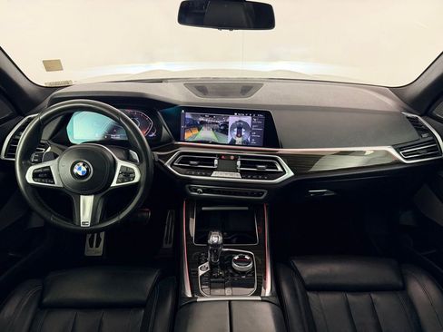 Used 2019 BMW X5 xDrive40i w/ M Sport Package AWD/4WD image 12