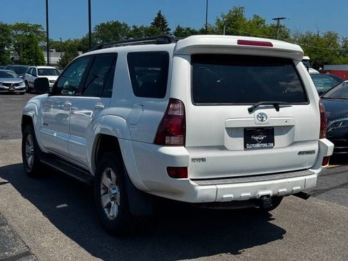 Used 2005 Toyota 4Runner SR5 w/ Preferred Accessory Pkg AWD/4WD image 8
