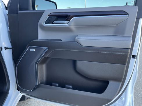 Used 2023 GMC Sierra 1500 SLT image 21