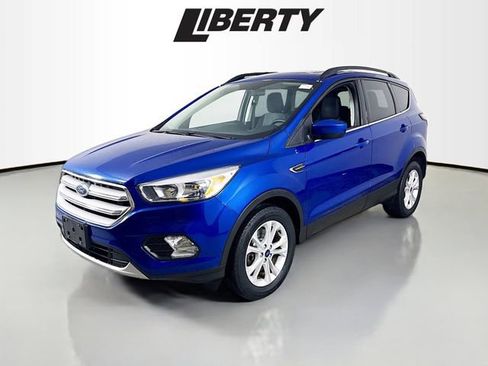 Used 2018 Ford Escape SE w/ SE Sync 3 Package image 3