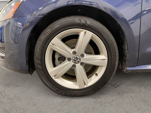 Used 2013 Volkswagen Passat TDI SE image 14