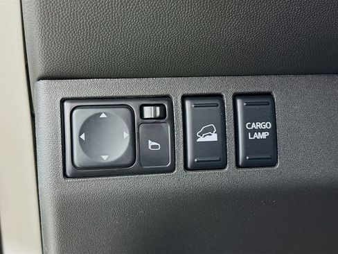 Used 2020 Nissan Frontier PRO-4X AWD/4WD image 11