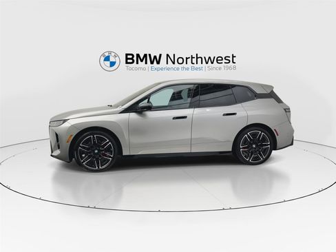 New 2026 BMW iX M70 image 10