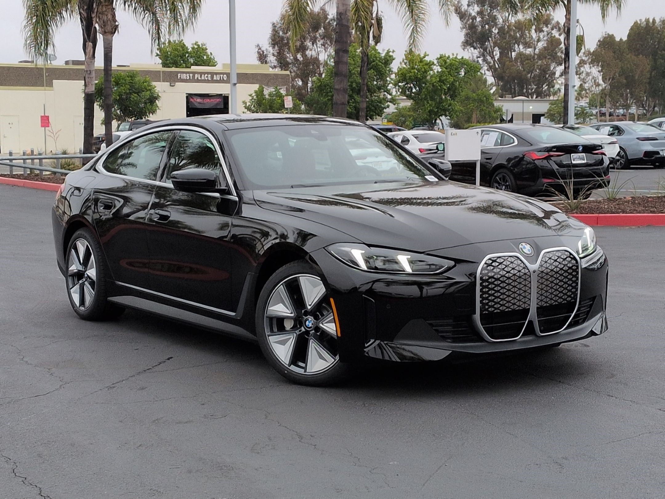 New 2026 BMW i4 xDrive40i w/ Premium Package AWD/4WD image 2