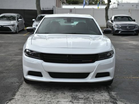 Used 2023 Dodge Charger SXT image 2
