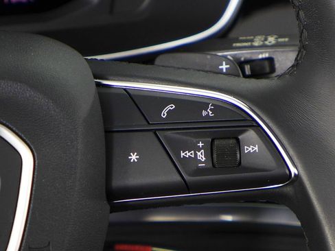 Used 2022 Audi Q3 2.0T Premium w/ Convenience Package image 29