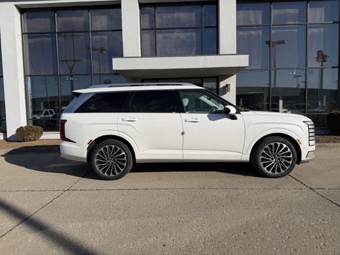 New 2026 Hyundai Palisade Calligraphy image 3