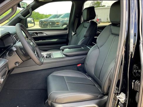 New 2026 Jeep Grand Wagoneer L 4WD w/ Premium Group I image 8
