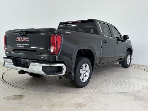 Used 2023 GMC Sierra 1500 SLE AWD/4WD image 9