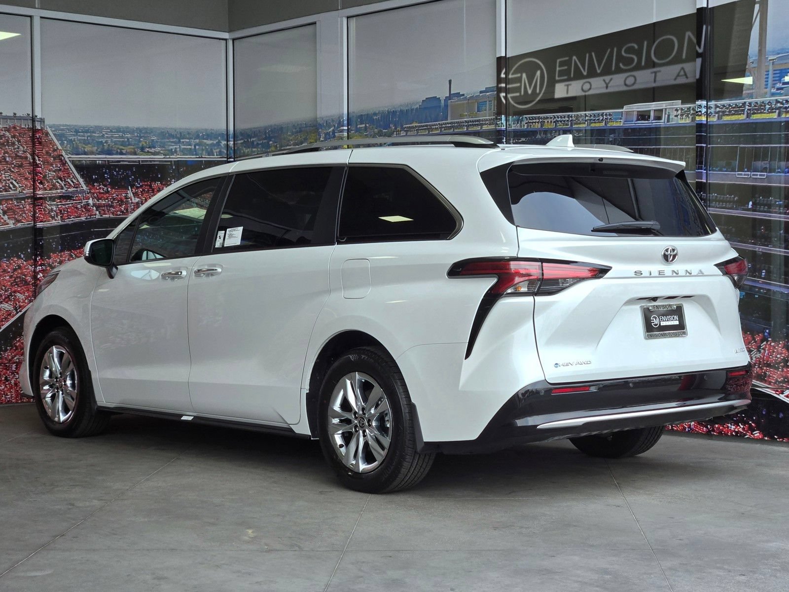 Certified 2026 Toyota Sienna Limited AWD/4WD image 6