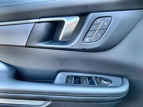 New 2026 Buick Enclave Sport Touring w/ Super Cruise Package FWD image 23