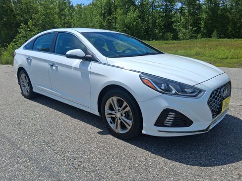Used 2019 Hyundai Sonata SEL w/ Tech Package 02 FWD image 3