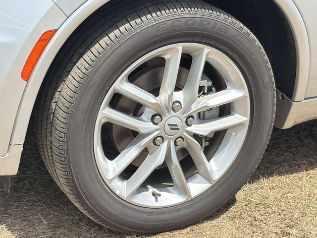 Used 2025 Dodge Durango GT AWD/4WD image 12