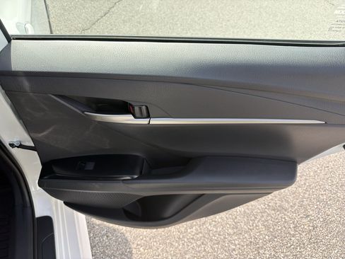 Certified 2025 Toyota Camry SE FWD image 27