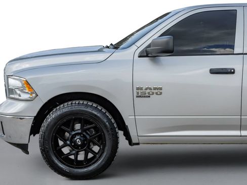 Used 2019 RAM 1500 Tradesman w/ Tradesman SXT Package RWD image 10