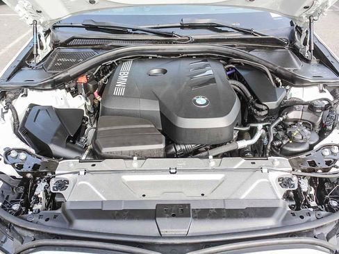 Used 2025 BMW 330i Sedan w/ Premium Package image 26