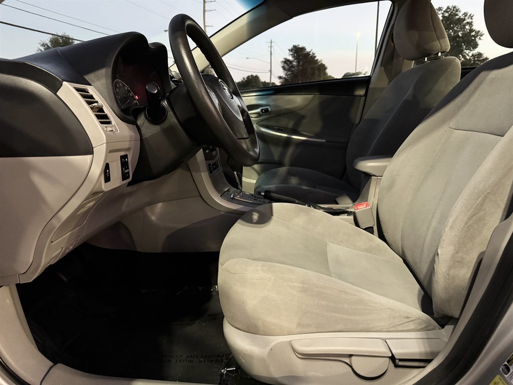 Used 2012 Toyota Corolla LE FWD image 49